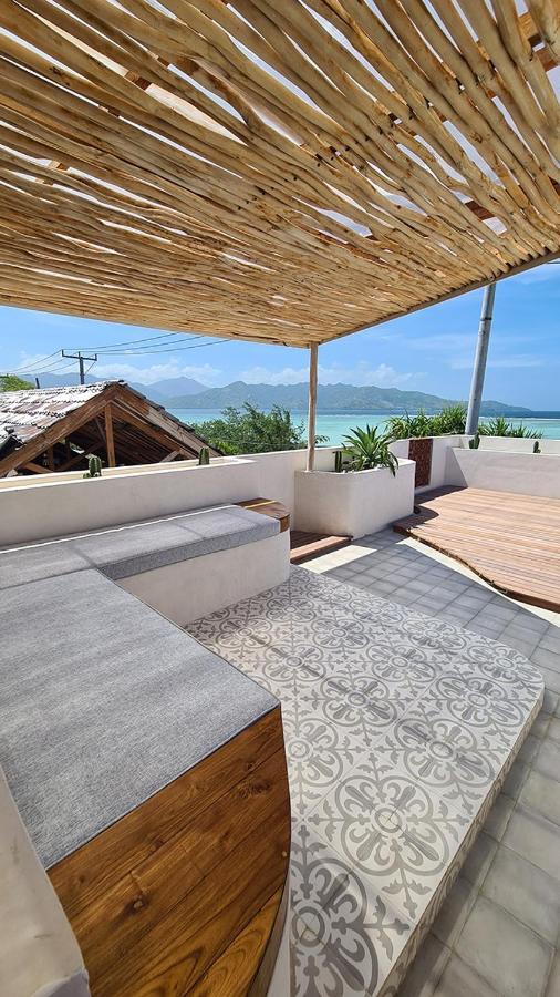 Shore Thing Gili Air Beachfront Apartment Dış mekan fotoğraf