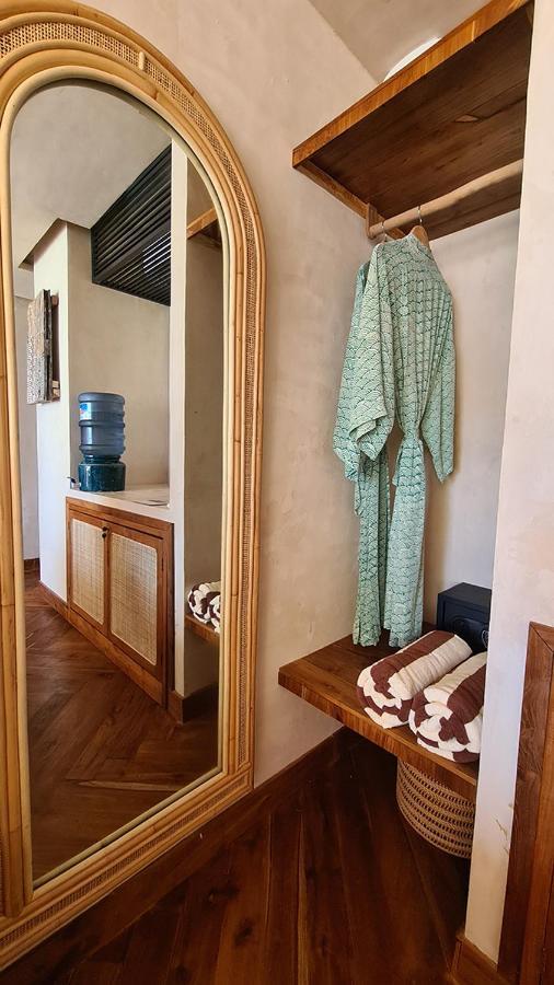 Shore Thing Gili Air Beachfront Apartment Dış mekan fotoğraf