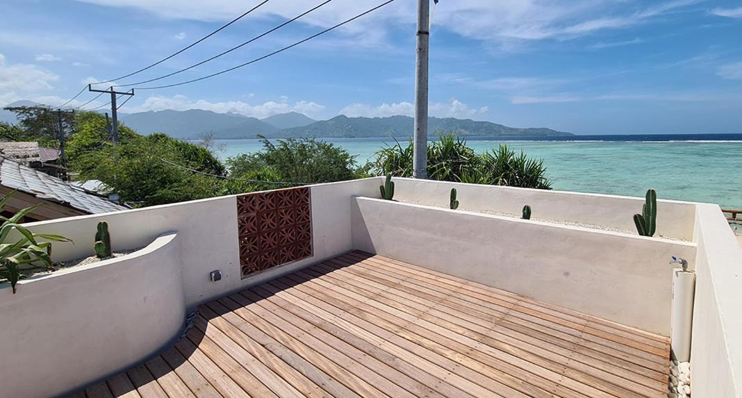 Shore Thing Gili Air Beachfront Apartment Dış mekan fotoğraf